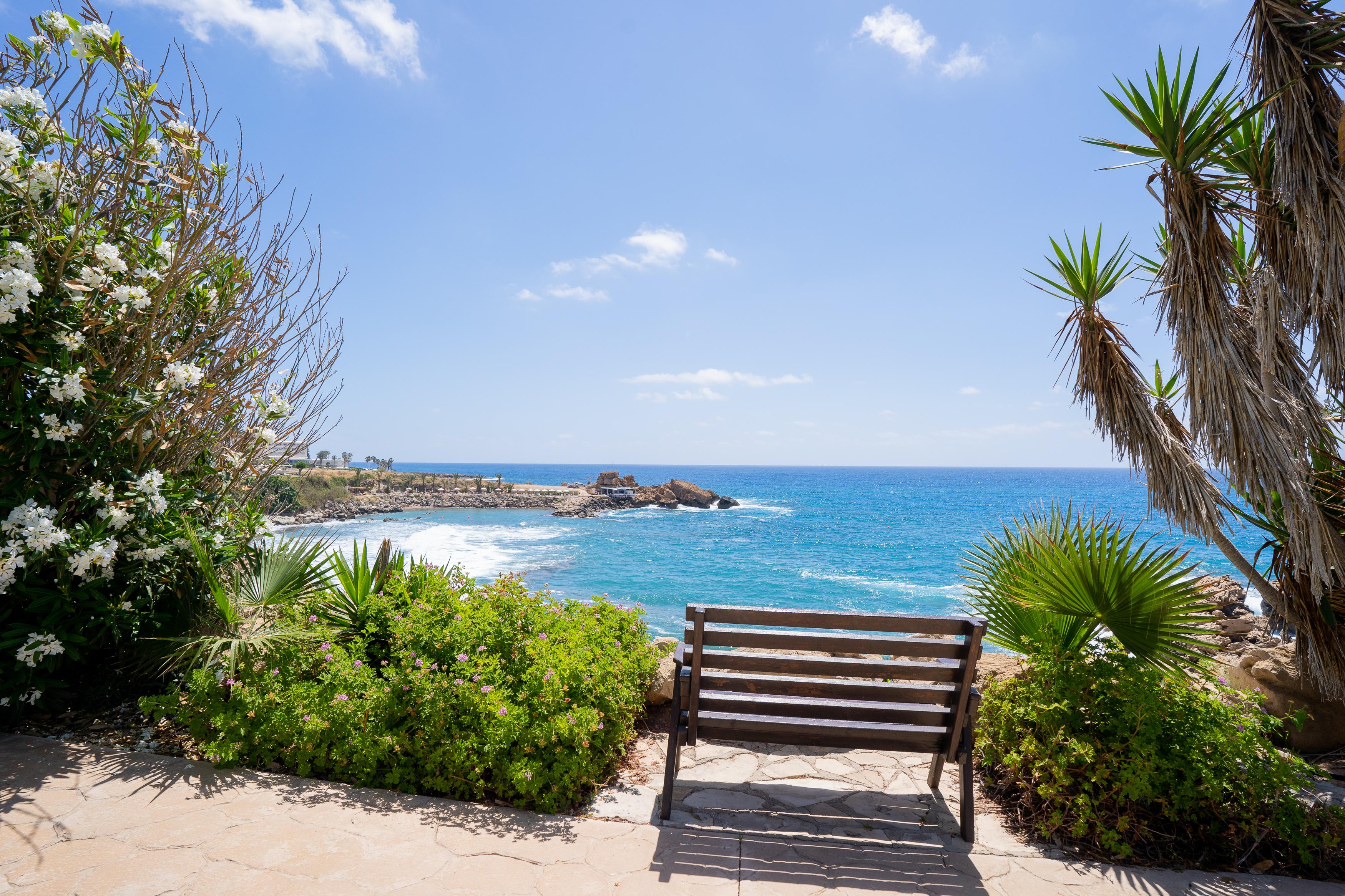 Vrachia Beach Hotel & Suites - Adults Only Kissonerga Exteriör bild